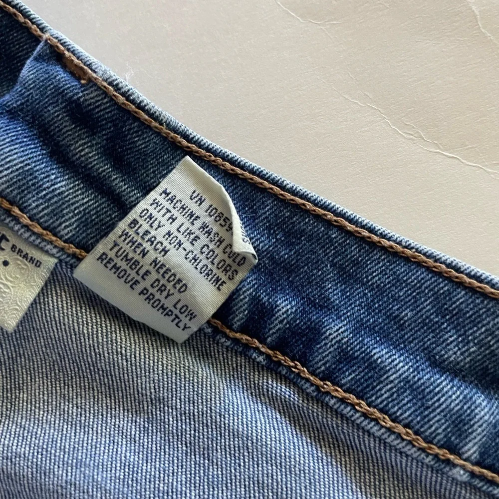 Vintage Cherokee Mom Fit Jean Shorts